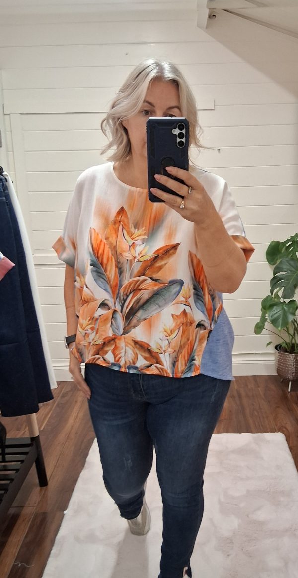 Carrie Top